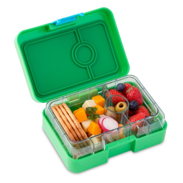 https://greenandsimple.co/wp-content/uploads/2018/06/Yumbox-MiniSnack-3-compartment-Ami-Green-2-high-res-600x600.jpg